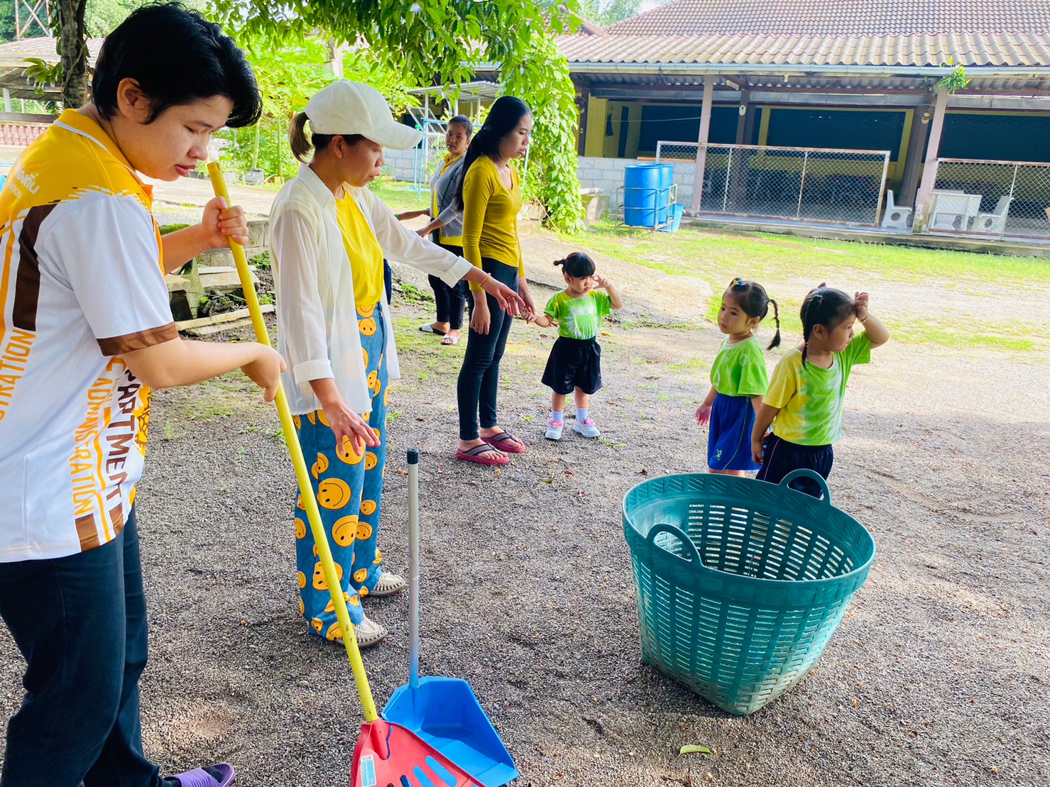 จัดกิจกรรมเฉลิมพระเกียรติฯ ร่วมพลังสร้างสัปปายะสู่วัดด้วยวิถี 5ส (Big Cleaning Day)