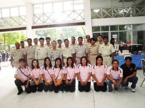 ลงนามถวายพระพรในหลวง ณ รพ.ศิริราช ปี 53